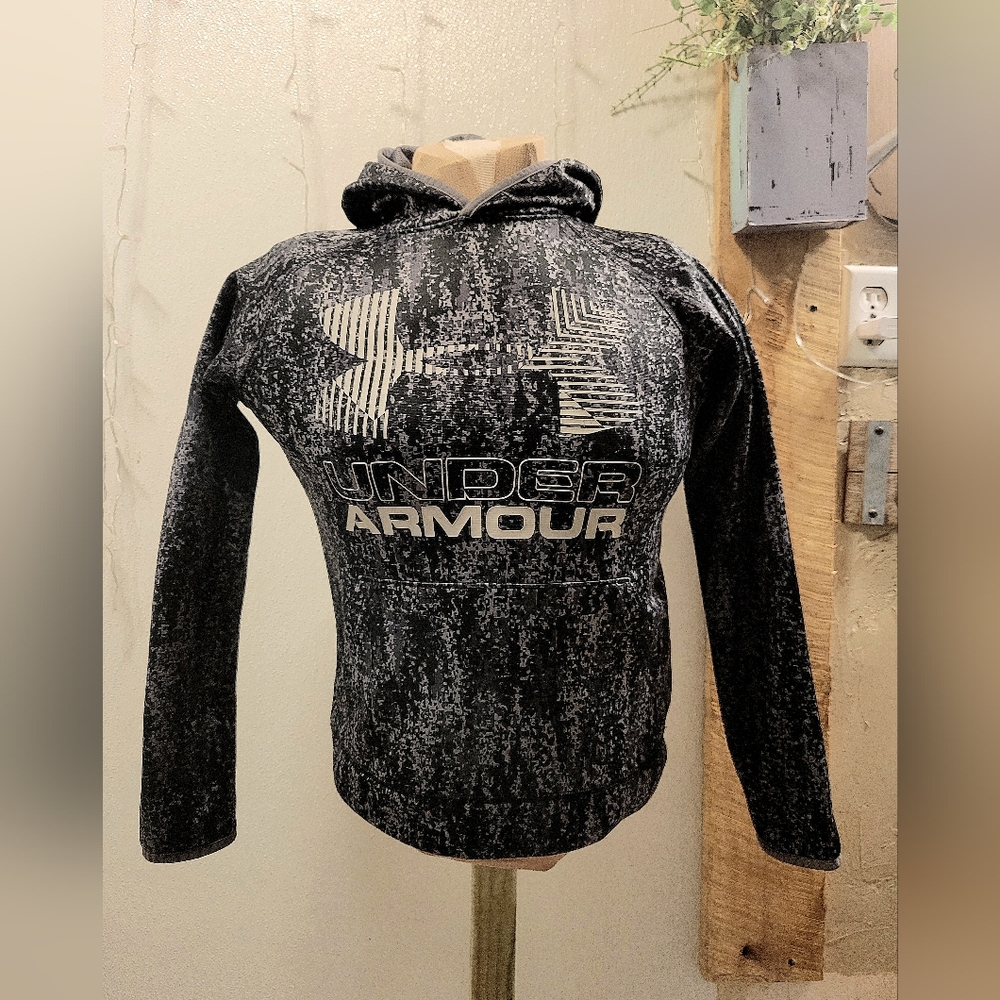 Under Armour Hoodie